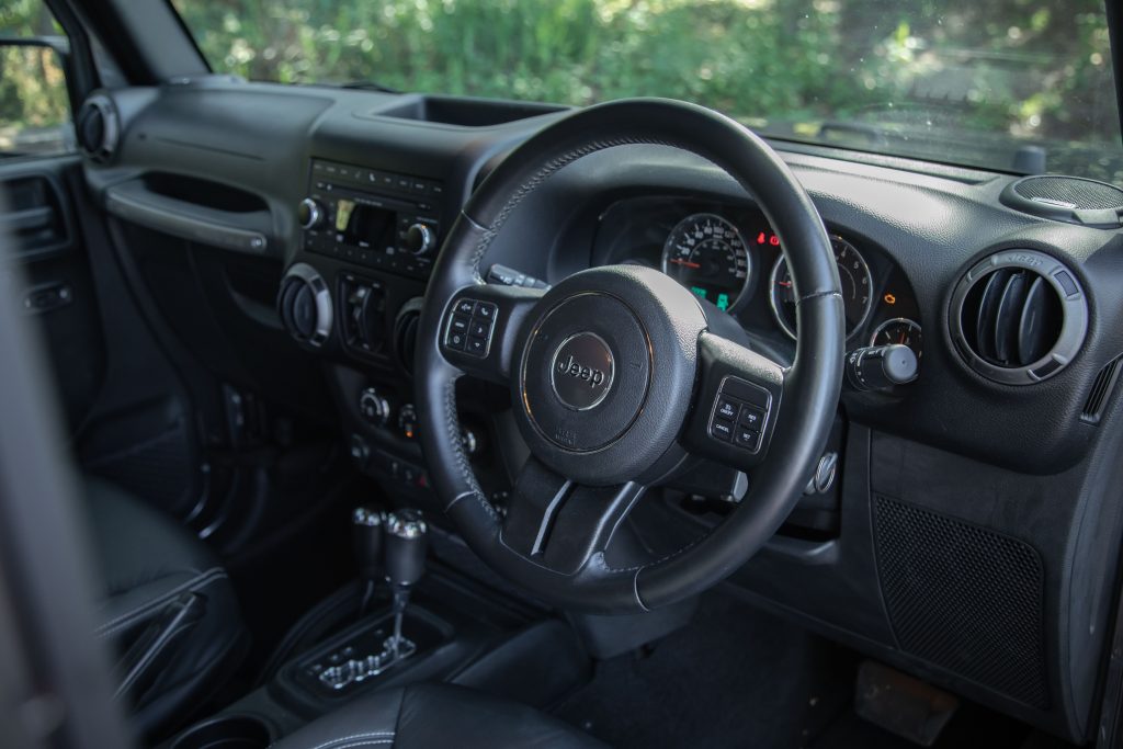 Car Image 13