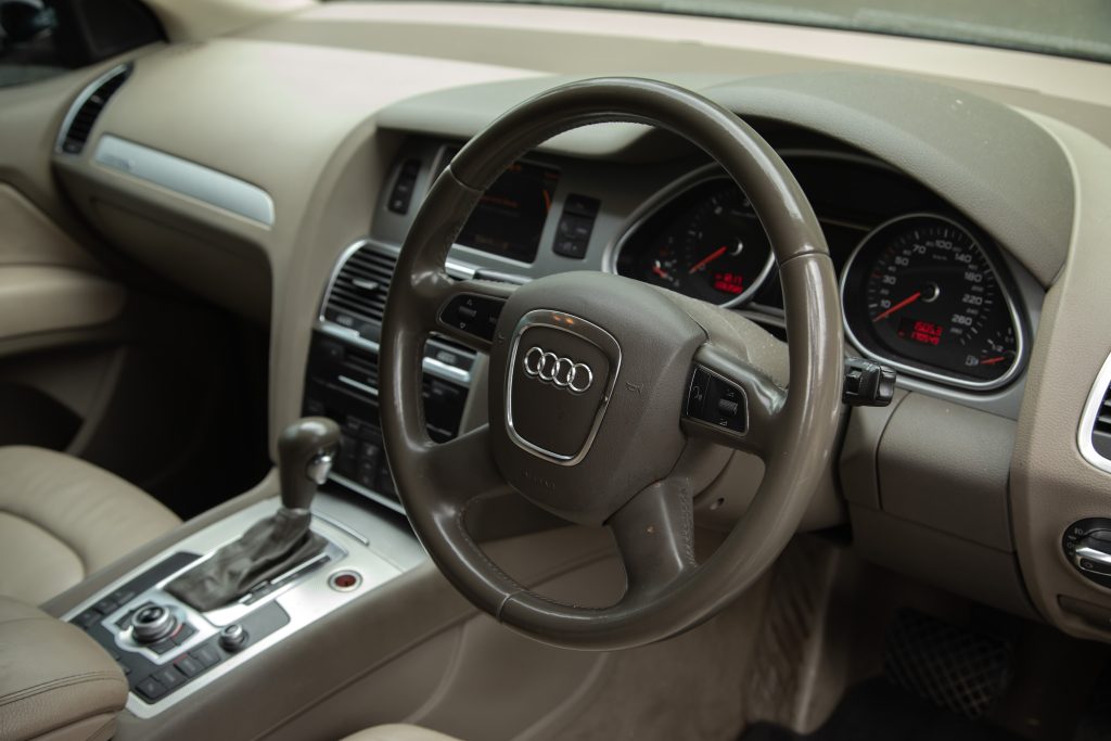 Car Image 11