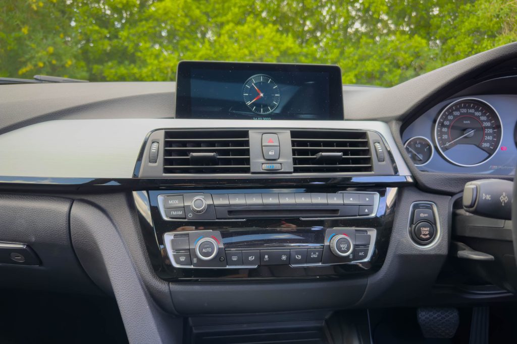 Car Image 15