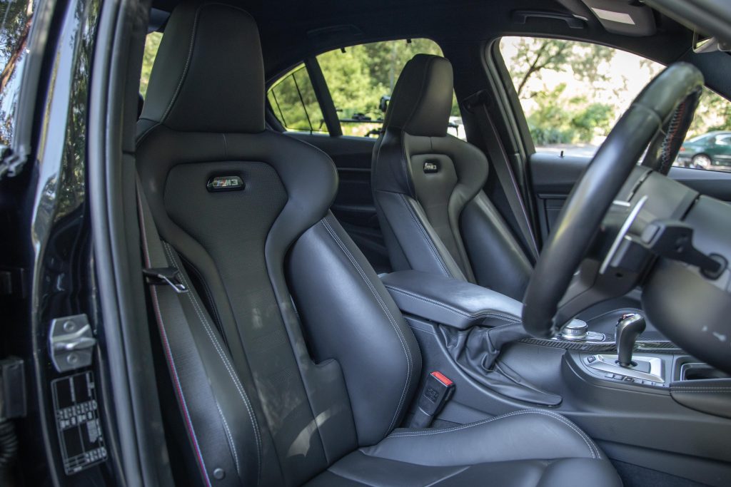 Car Image 16