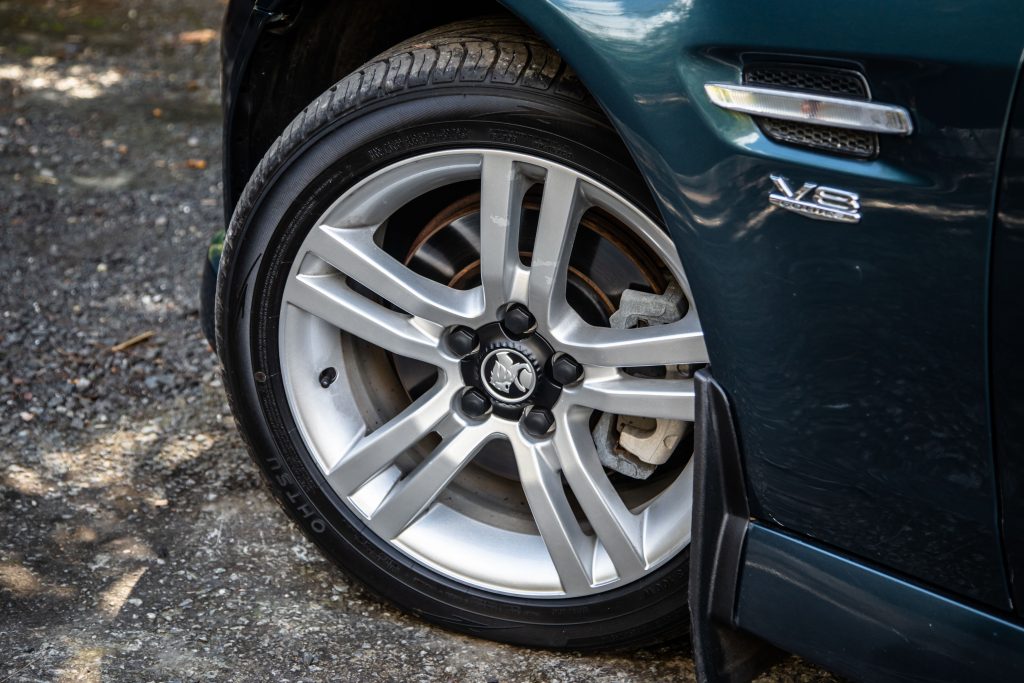 Car Image 9
