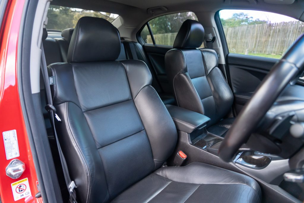 Car Image 13
