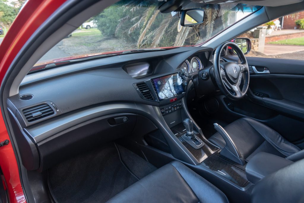 Car Image 15