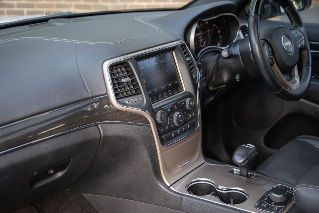 Car Image 14