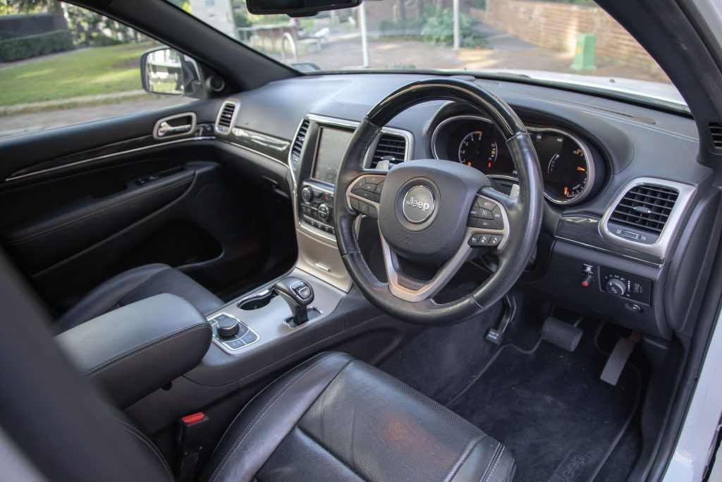 Car Image 17