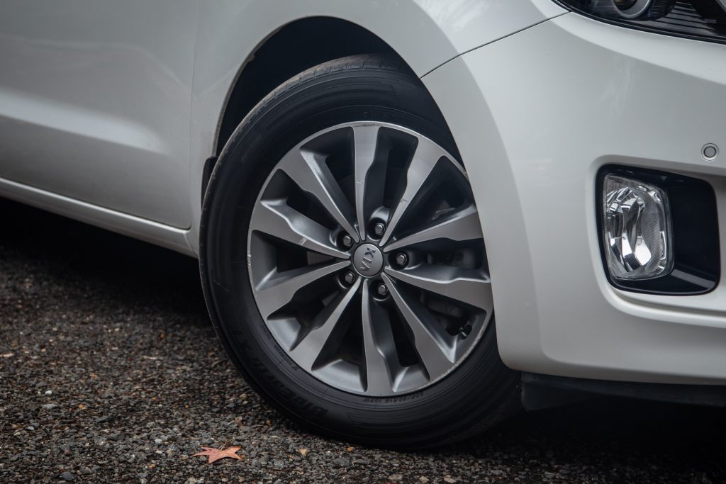 Car Image 9