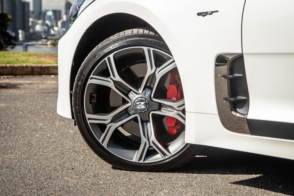 Car Image 9