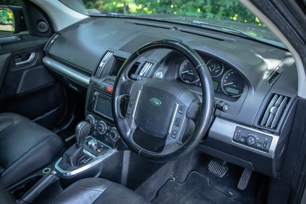 Car Image 13