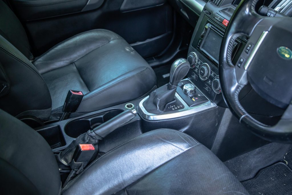 Car Image 14