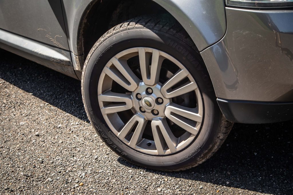 Car Image 8