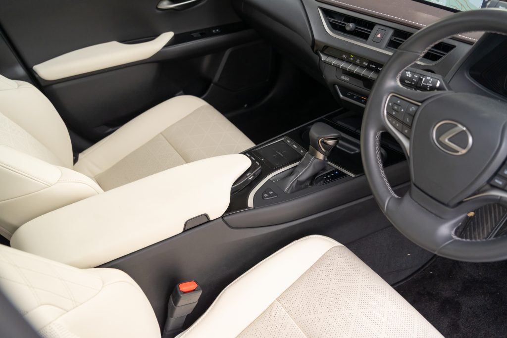 Car Image 14