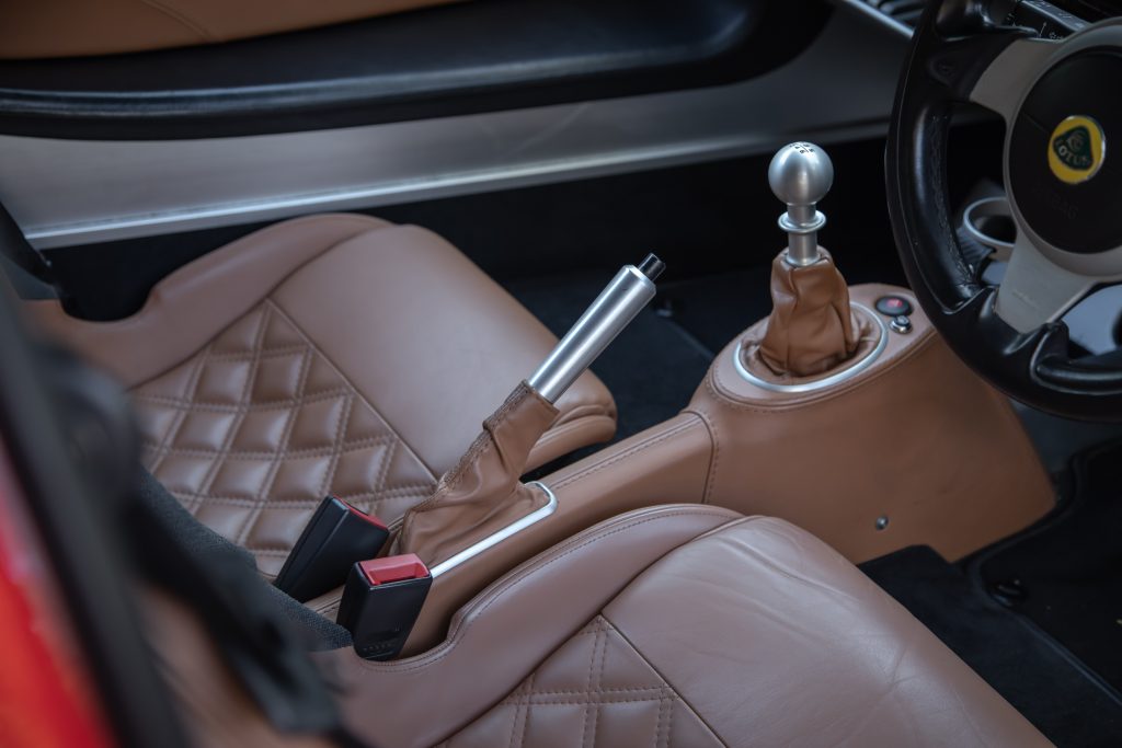 Car Image 16