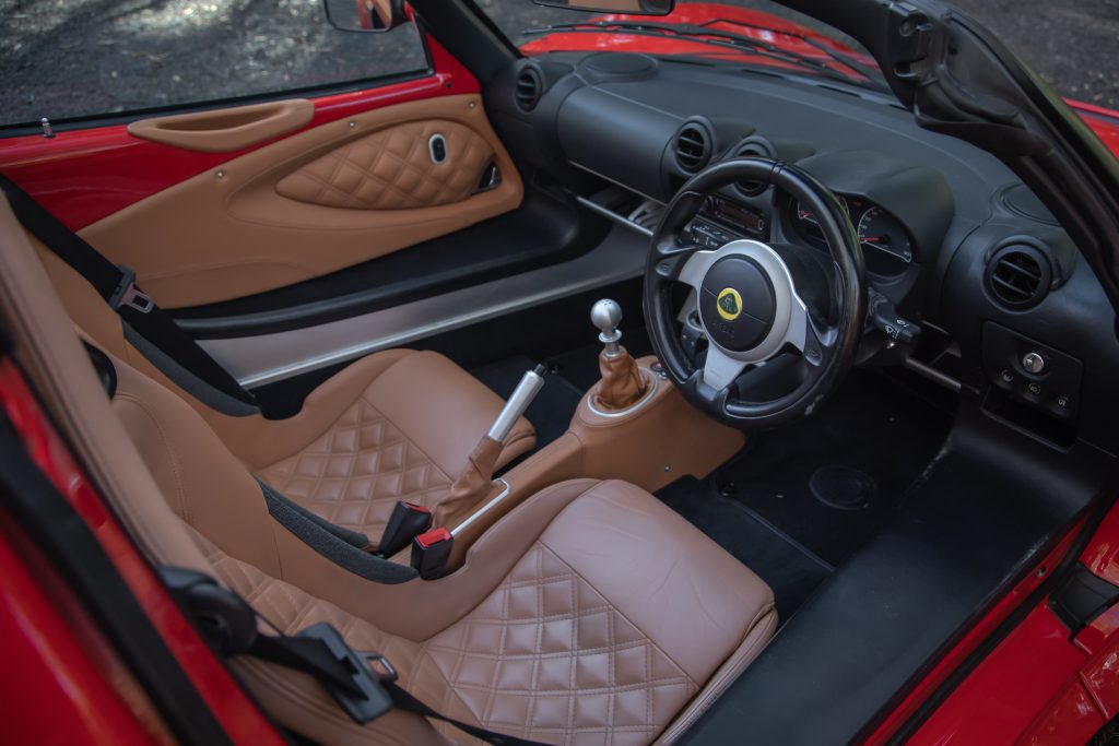 Car Image 18