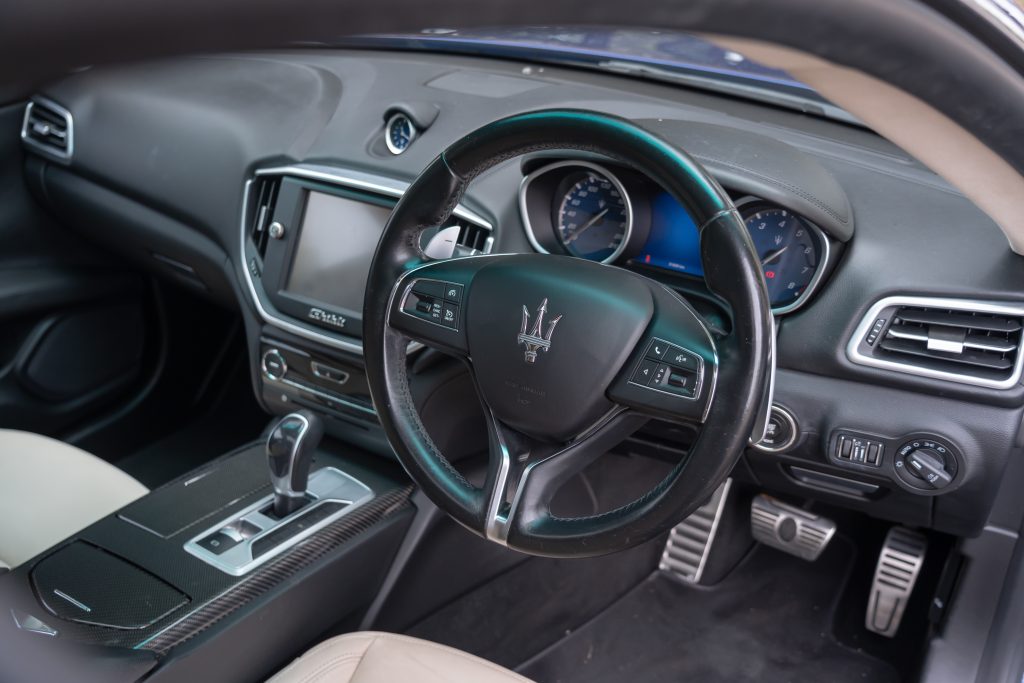 Car Image 19