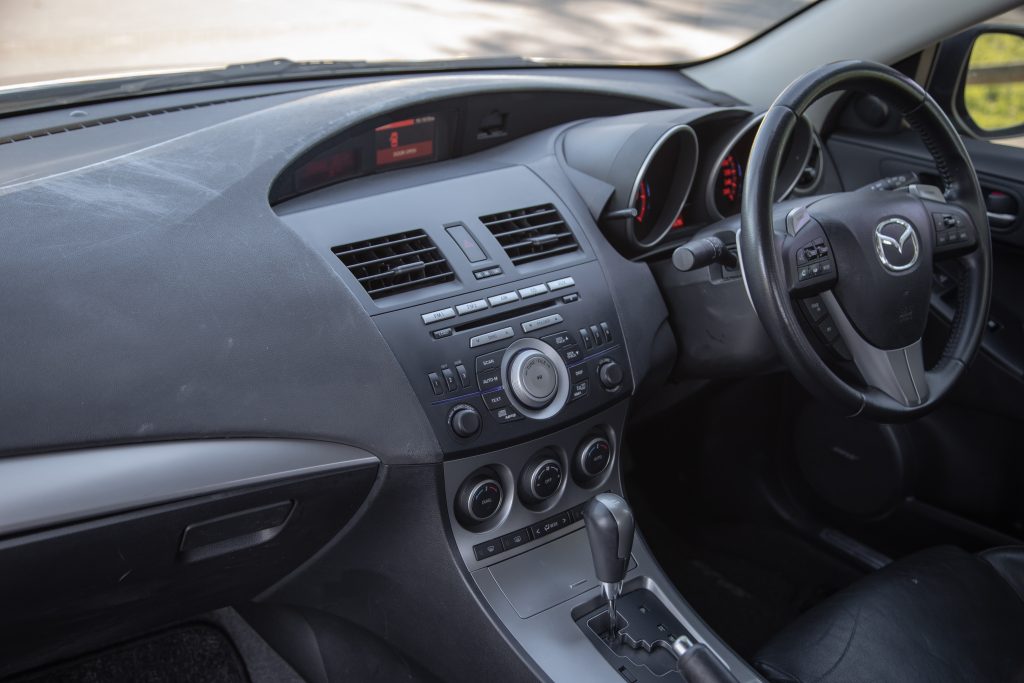 Car Image 14