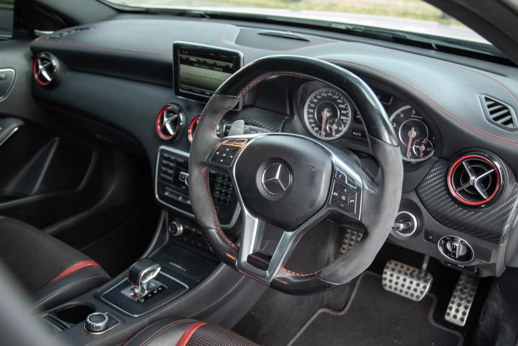 Car Image 16