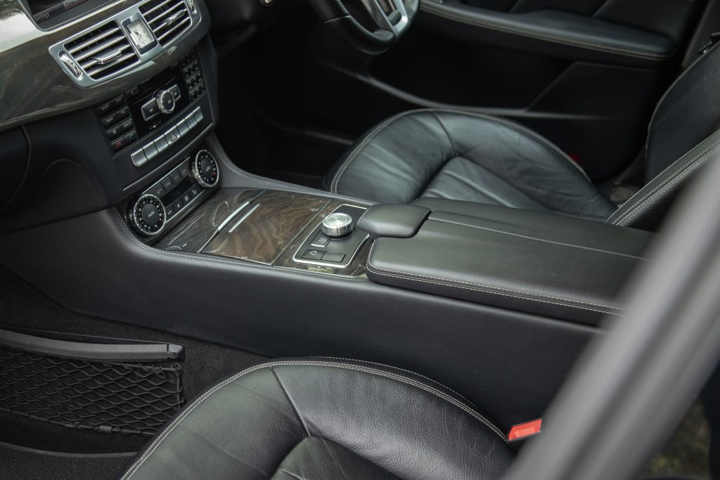Car Image 15
