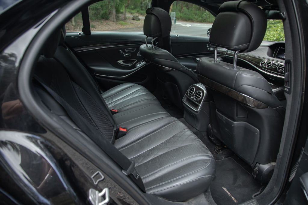 Car Image 17