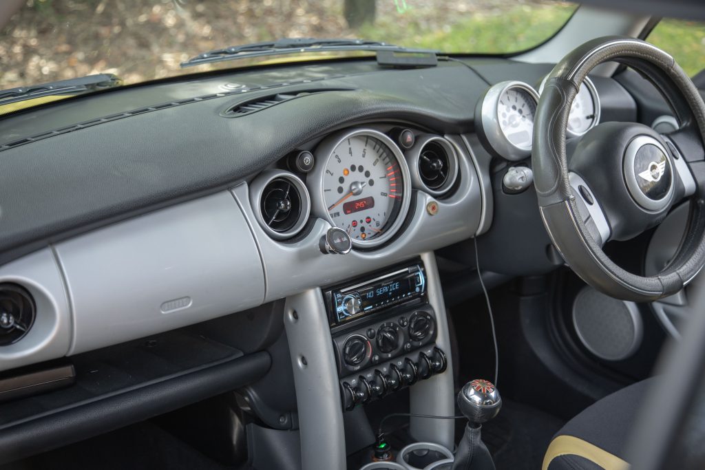 Car Image 13