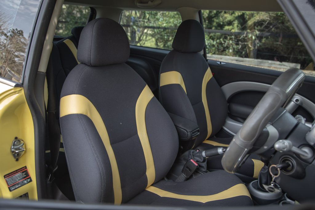 Car Image 16