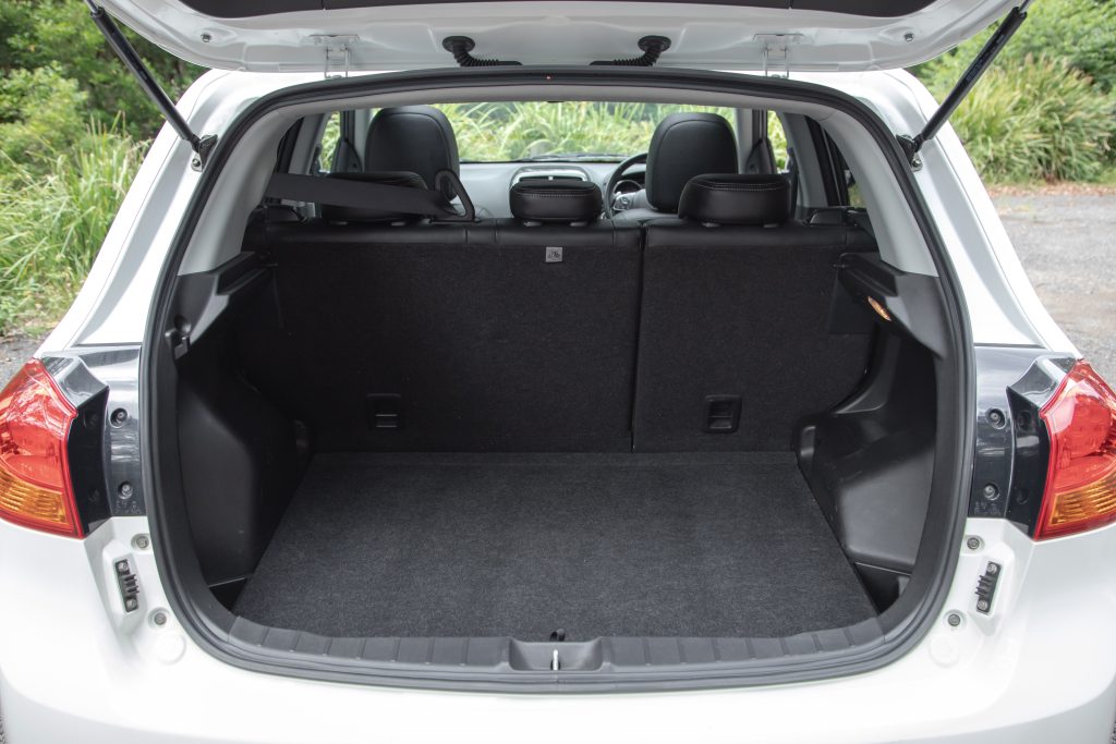 Car Image 15
