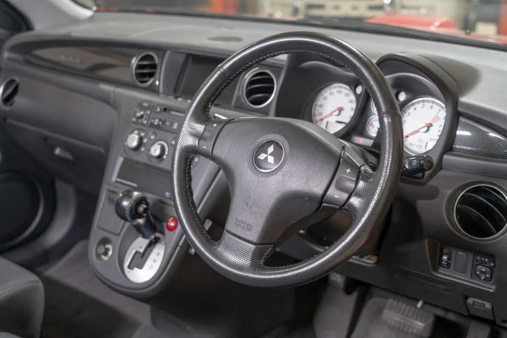 Car Image 16