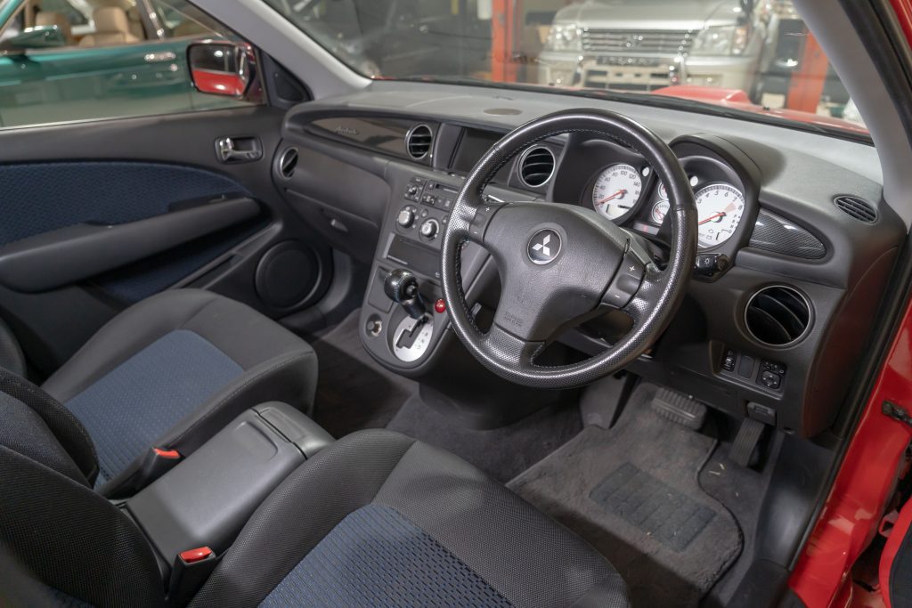Car Image 17