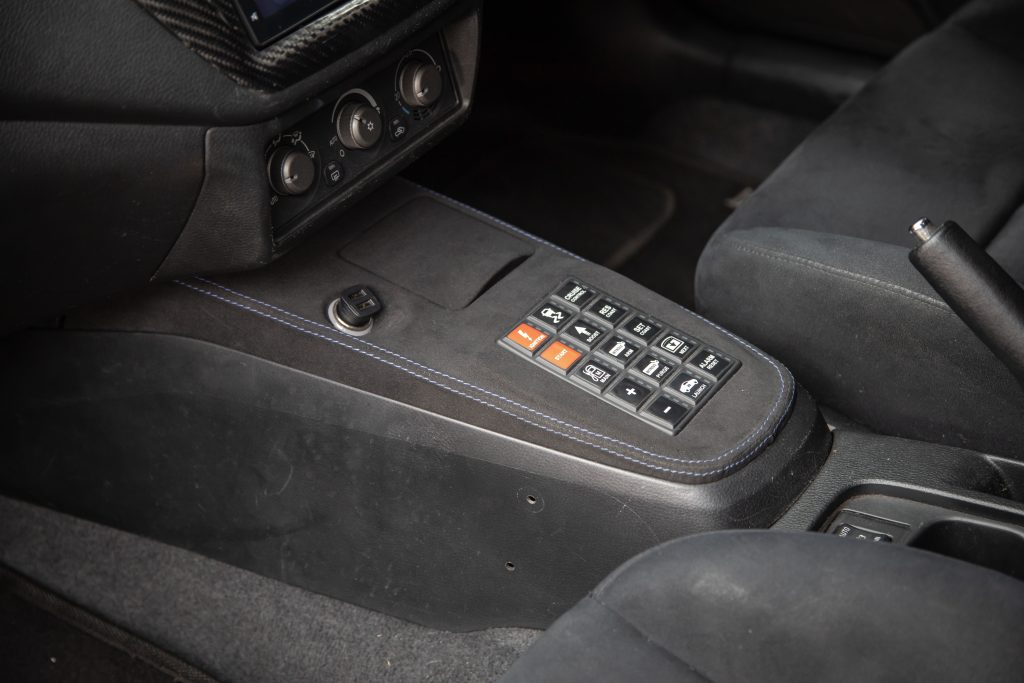 Car Image 21