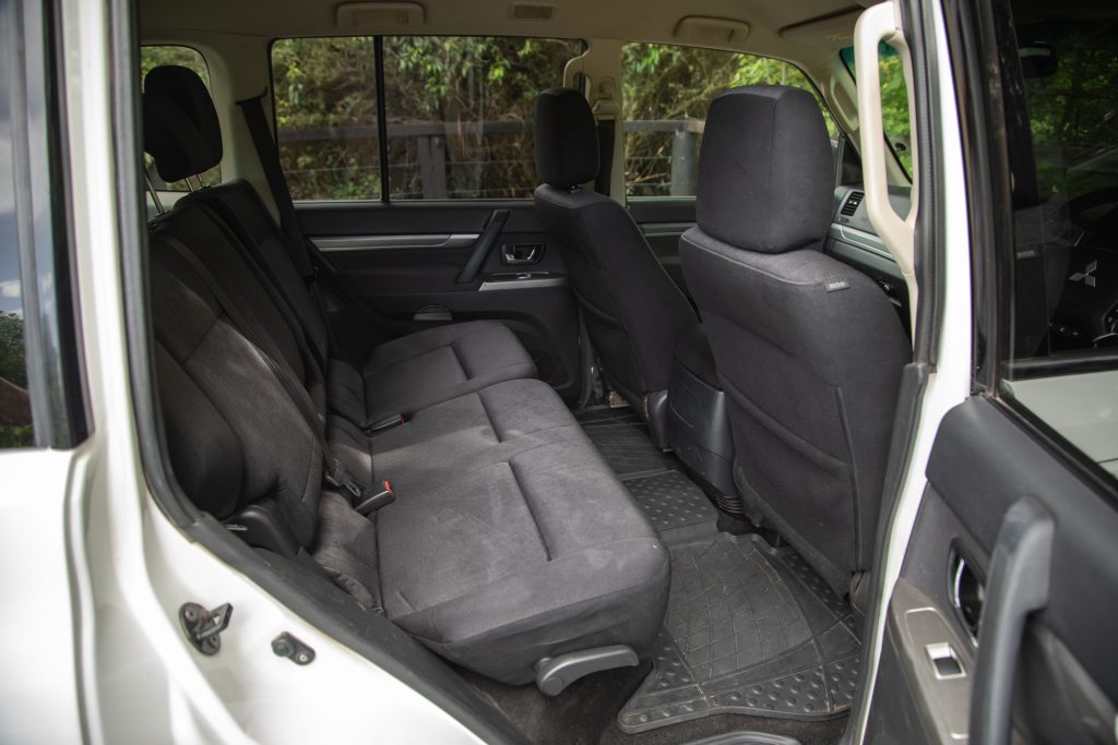 Car Image 16