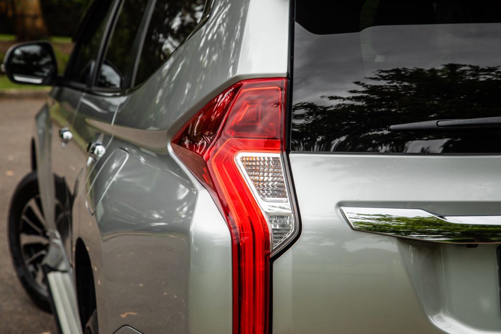 Car Image 9