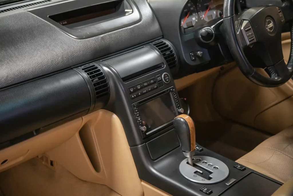Car Image 8