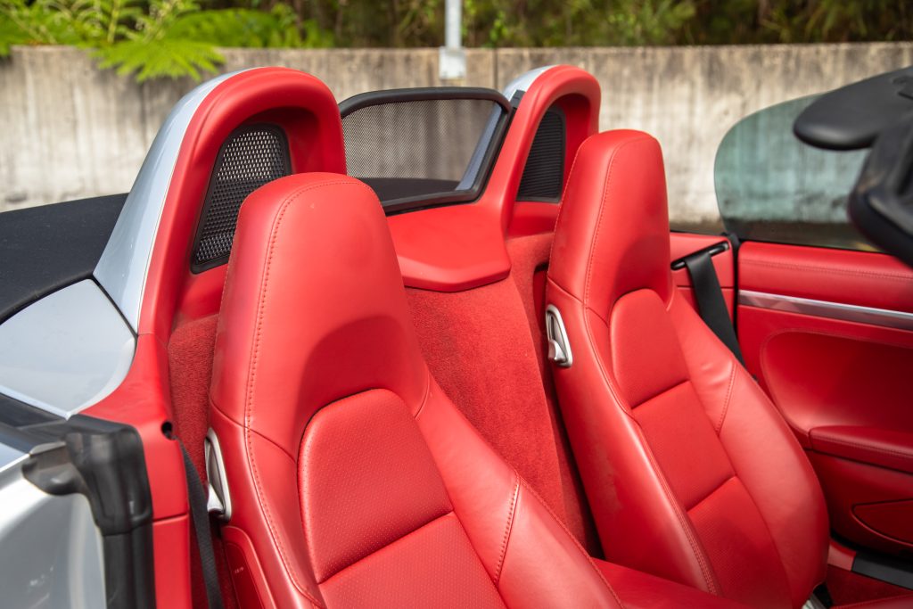 Car Image 16