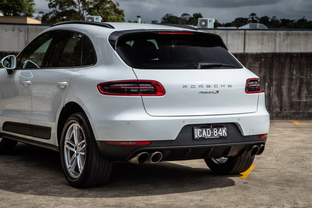 Car Image 10