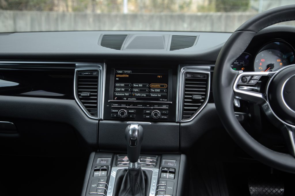 Car Image 17