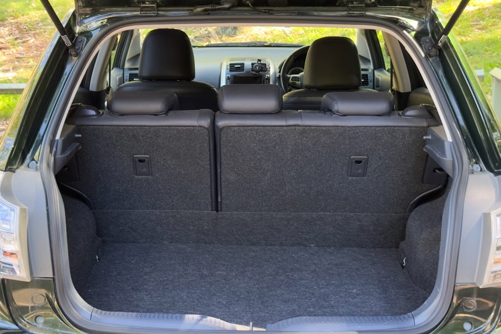 Car Image 17