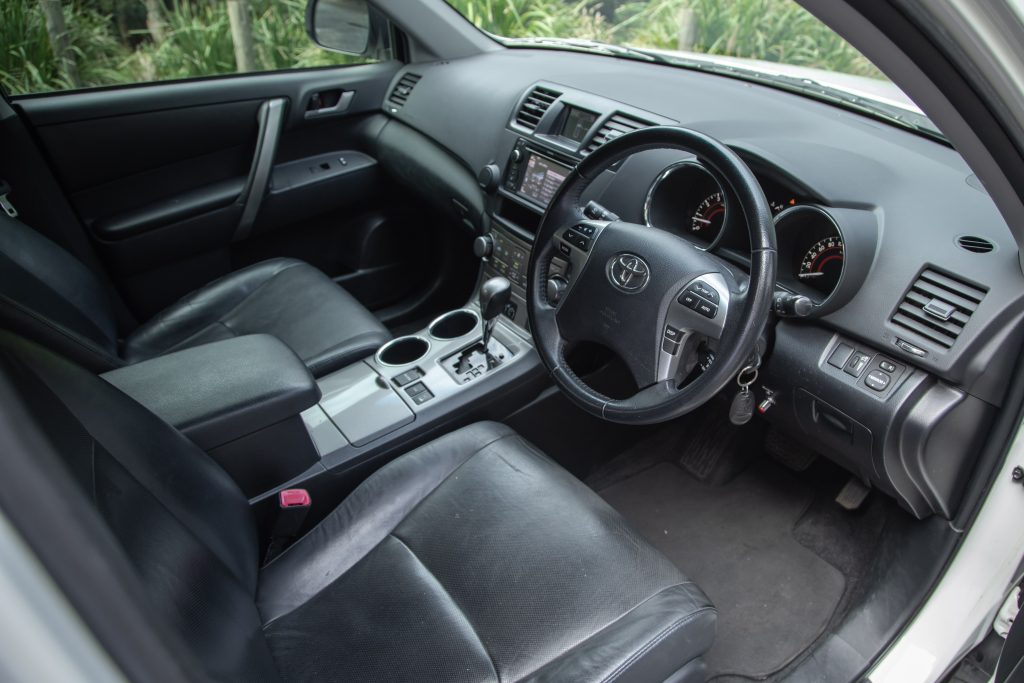 Car Image 11