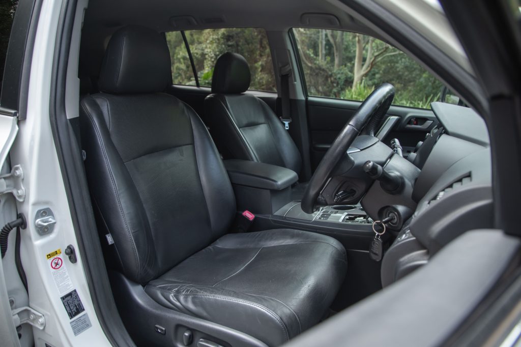 Car Image 14