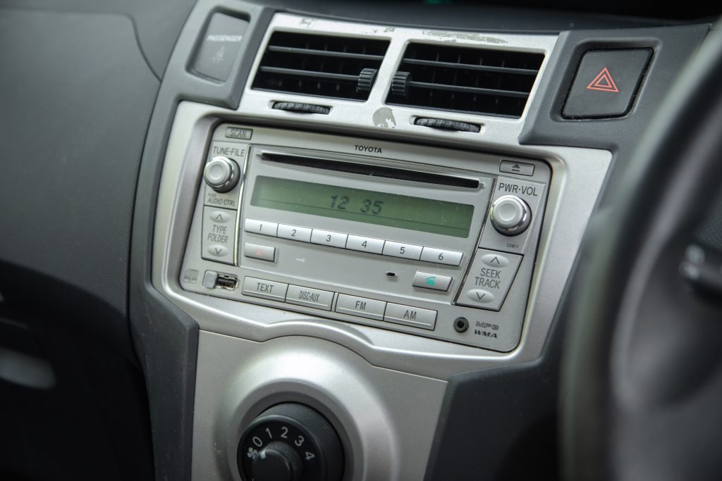 Car Image 14