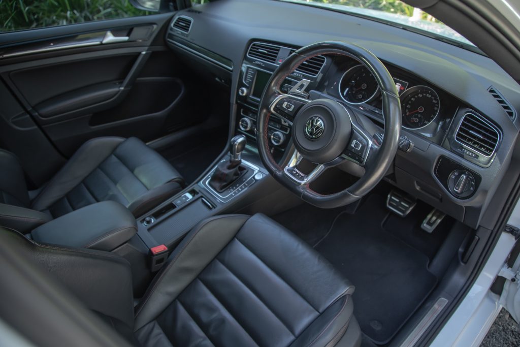 Car Image 11