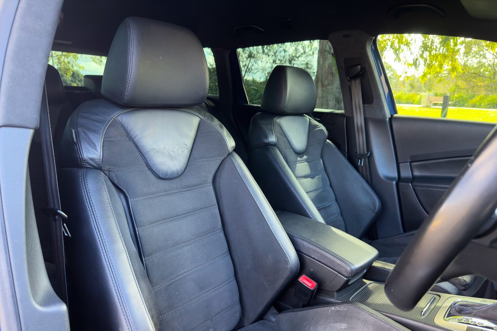 Car Image 19