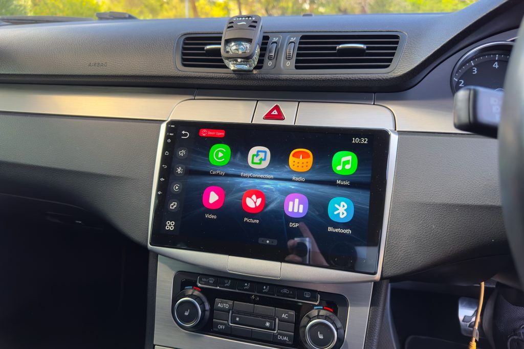 Car Image 14