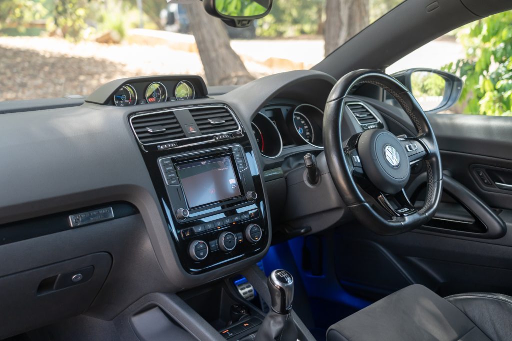 Car Image 14