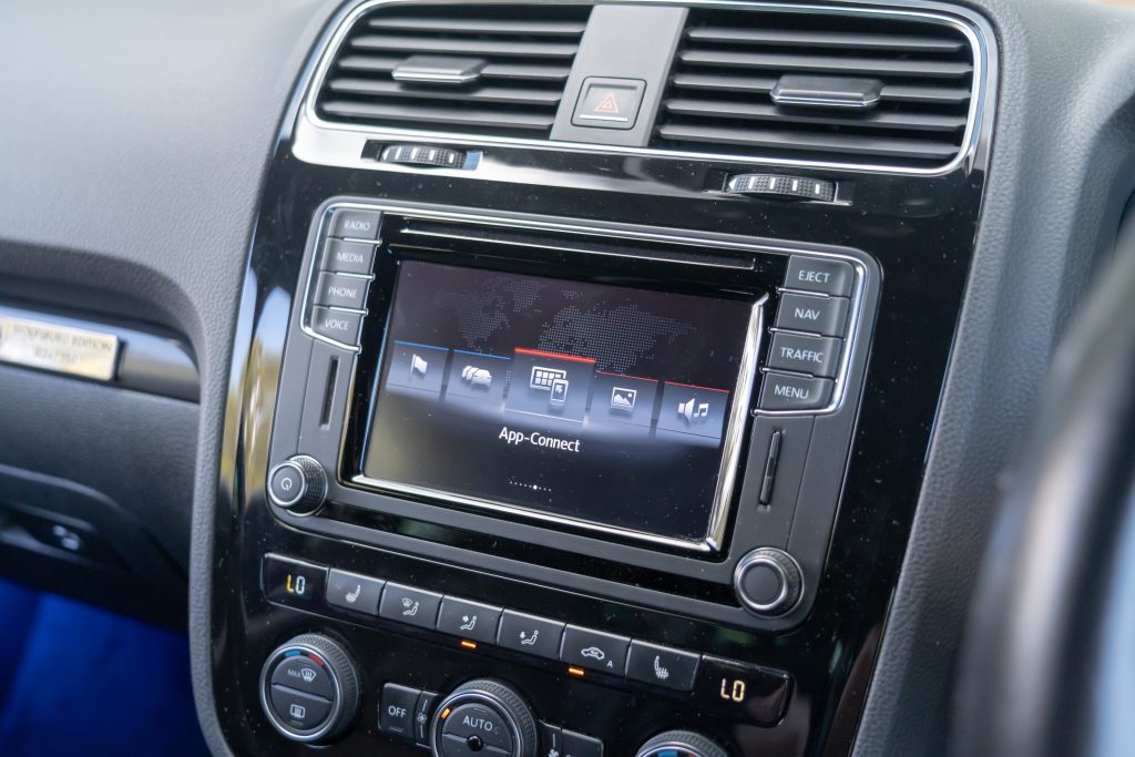 Car Image 18