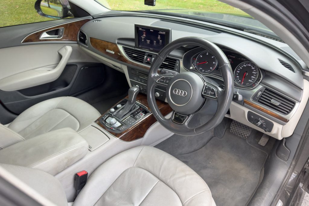 Car Image 4