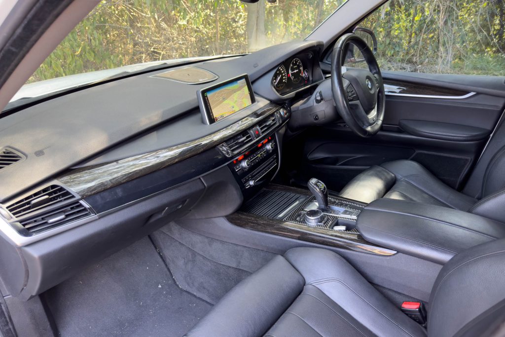 Car Image 12