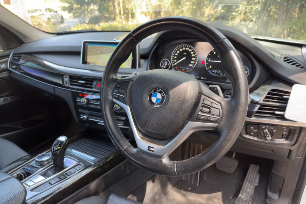 Car Image 17