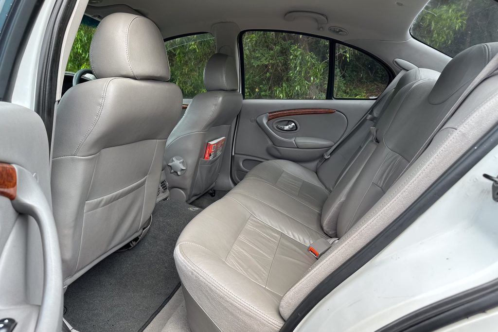 Car Image 14