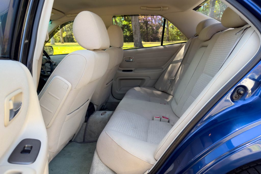 Car Image 17