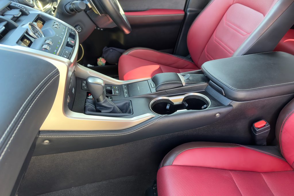 Car Image 9