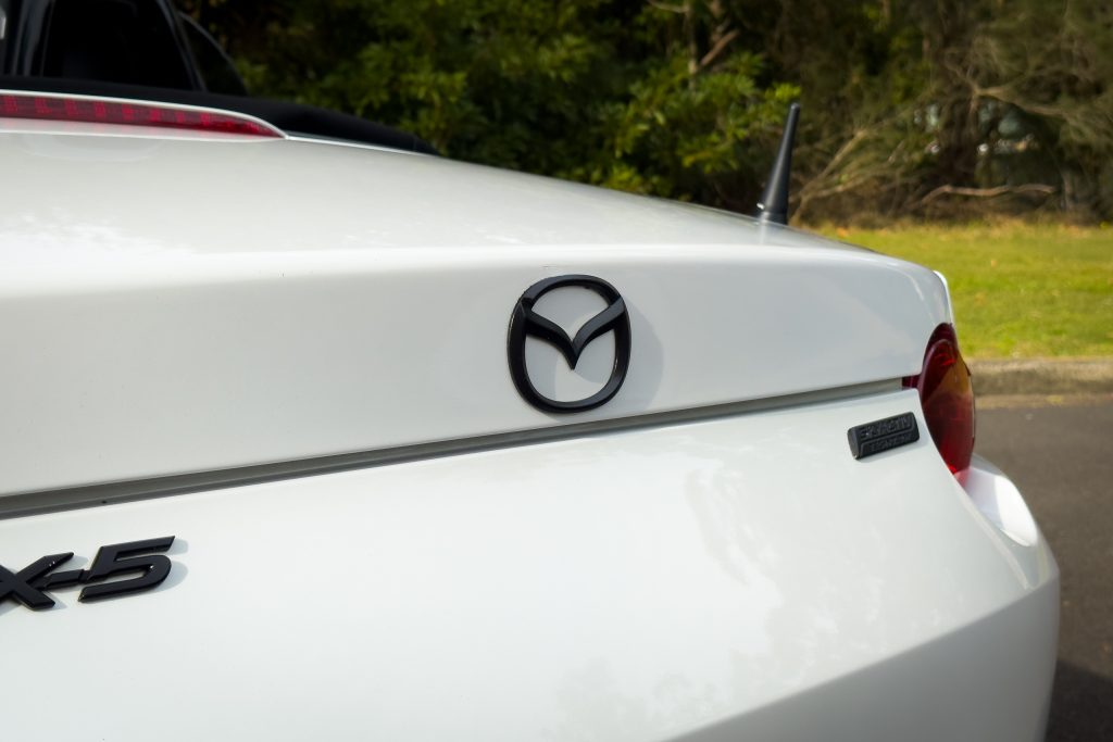 Car Image 9